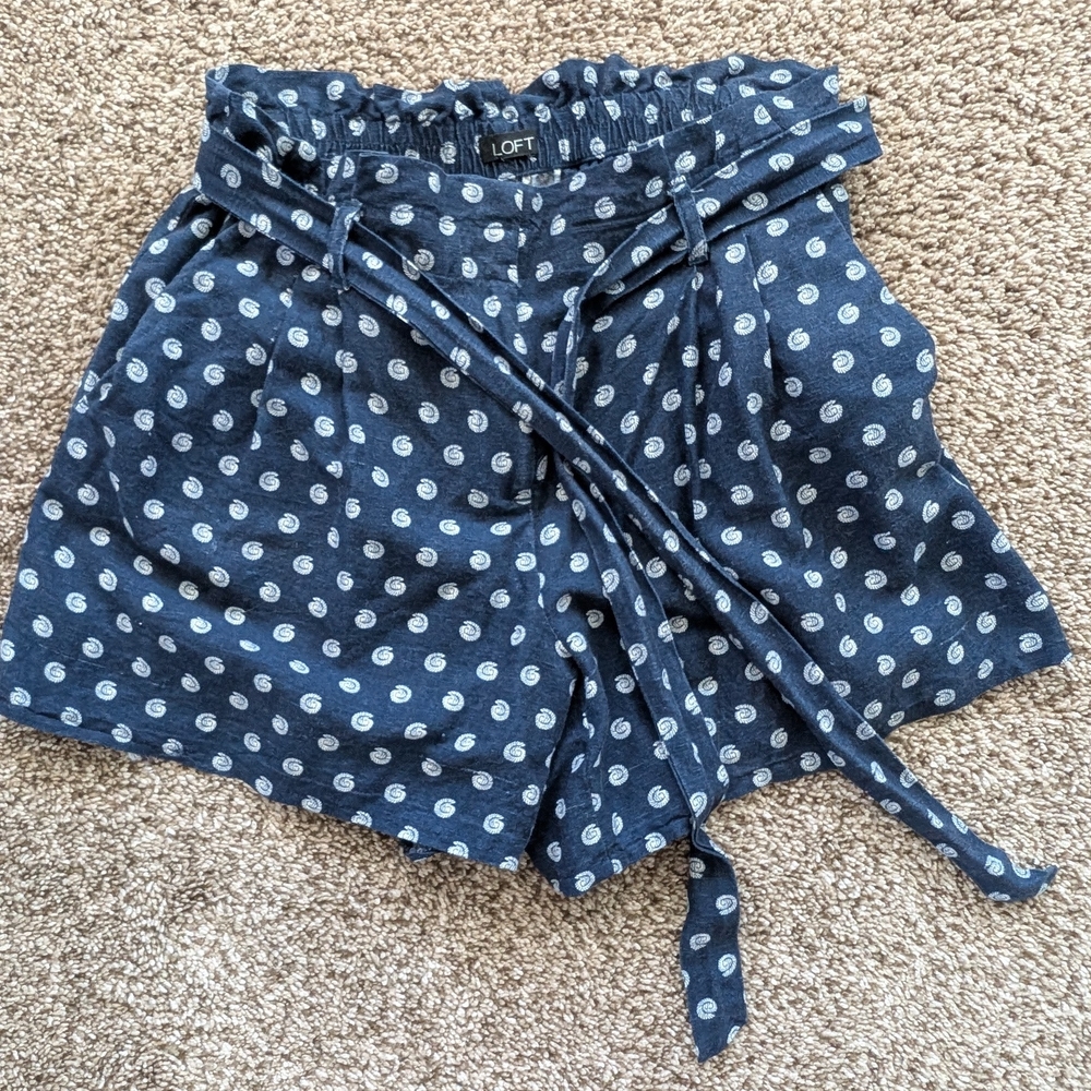 LOFT Women's Blue Polka Dot Shorts